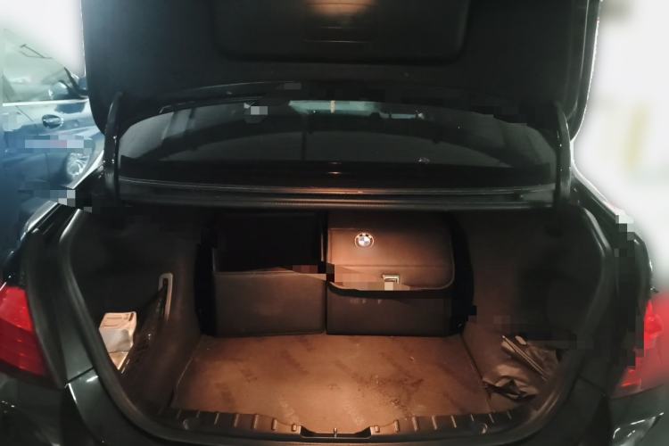 Used BMW 5 Series 2017 525Li Leading Model Trunk