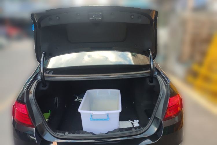 Used BMW 5 Series 2017 525Li Luxury Design Package Trunk