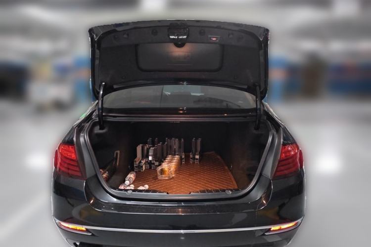 Used BMW 5 Series 2017 525Li Luxury Design Package Trunk