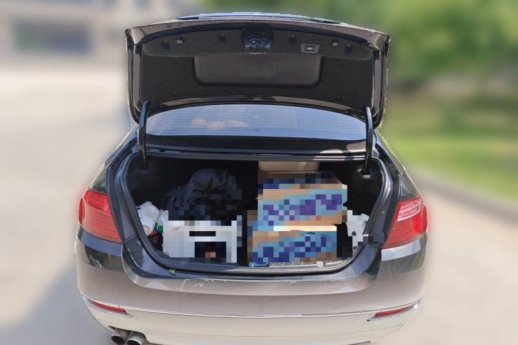 Used BMW 5 Series 2017 525Li Luxury Design Package Trunk