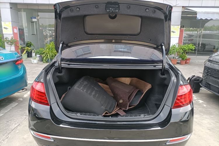 Used BMW 5 Series 2017 525Li Luxury Design Package Trunk