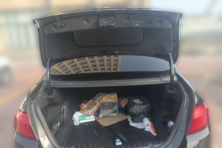 Used BMW 5 Series 2017 520Li Elegant Edition Trunk