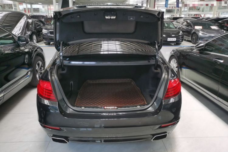 Used BMW 5 Series 2017 520Li Elegant Edition Trunk