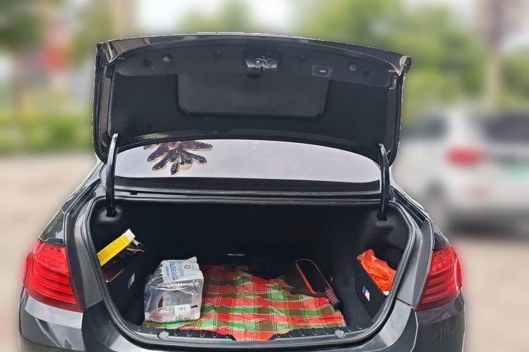 Used BMW 5 Series 2017 520Li Elegant Edition Trunk