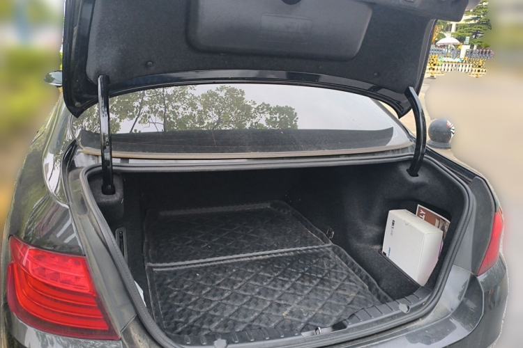 Used BMW 5 Series 2017 525Li Luxury Design Package Trunk