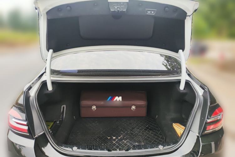 Used BMW 5 Series 2017 525Li Leading Model Trunk