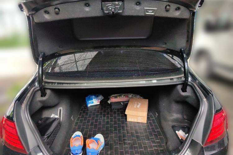 Used BMW 5 Series 2017 525Li Luxury Design Package Trunk