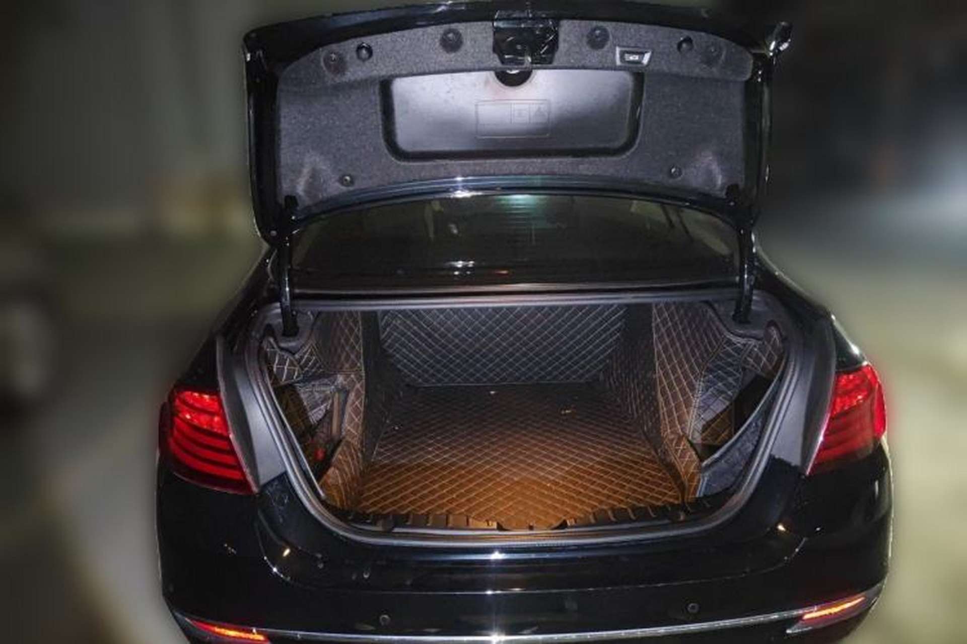 Used BMW 5 Series 2017 525Li Luxury Design Package Trunk