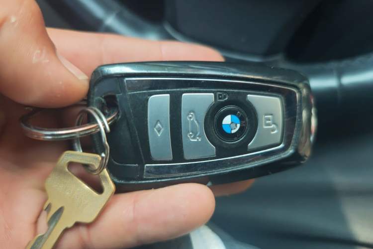 Used BMW 5 Series 2017 525Li Luxury Design Package Vehicle Key