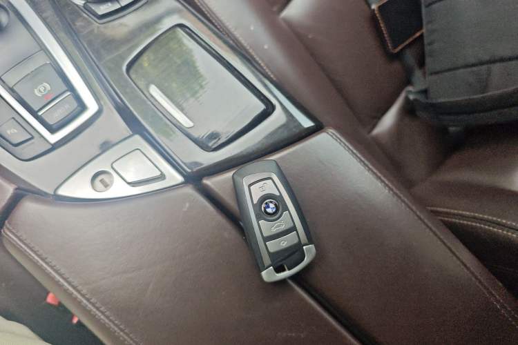Used BMW 5 Series 2017 525Li Luxury Design Package Vehicle Key