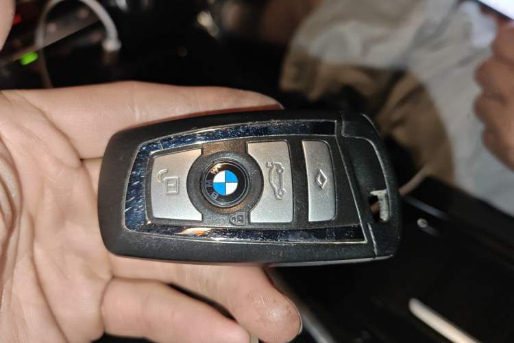 Used BMW 5 Series 2017 525Li Luxury Design Package Vehicle Key