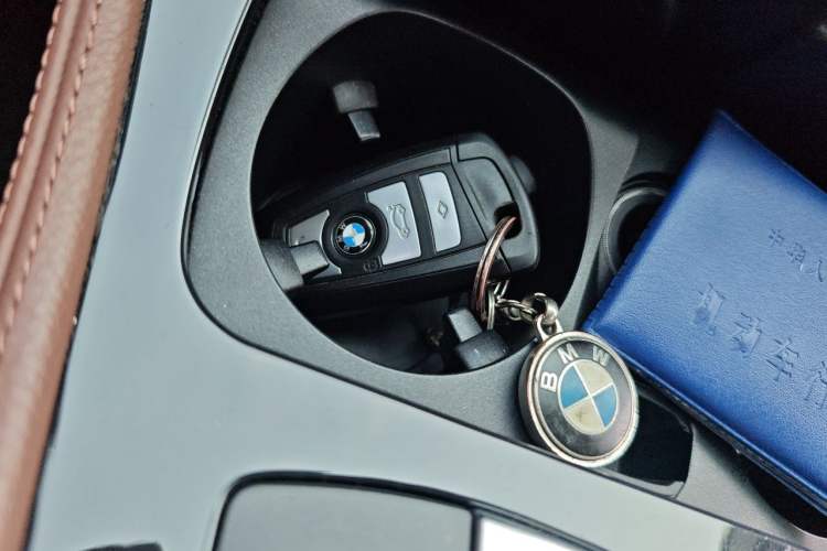 Used BMW 5 Series 2017 520Li Elegant Edition Vehicle Key