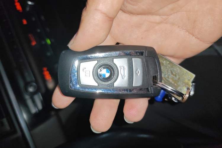 Used BMW 5 Series 2017 525Li Luxury Design Package Vehicle Key
