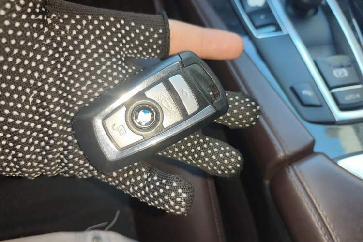 Used BMW 5 Series 2017 525Li Luxury Design Package Vehicle Key