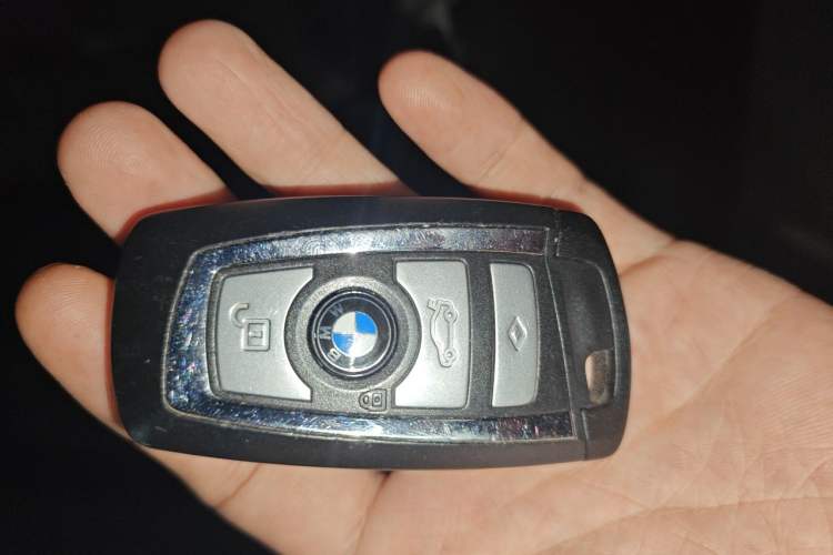 Used BMW 5 Series 2017 525Li Luxury Design Package Vehicle Key