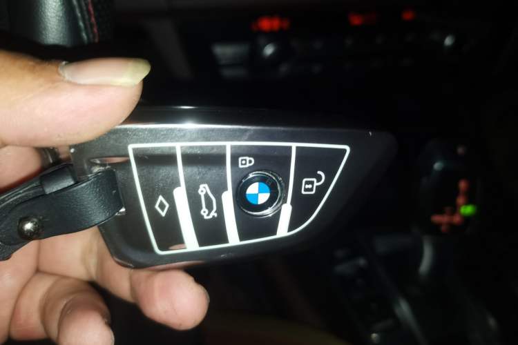 Used BMW 5 Series 2017 525Li Luxury Design Package Vehicle Key