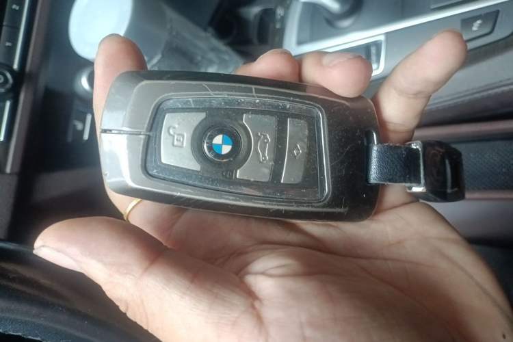 Used BMW 5 Series 2017 525Li Luxury Design Package Vehicle Key
