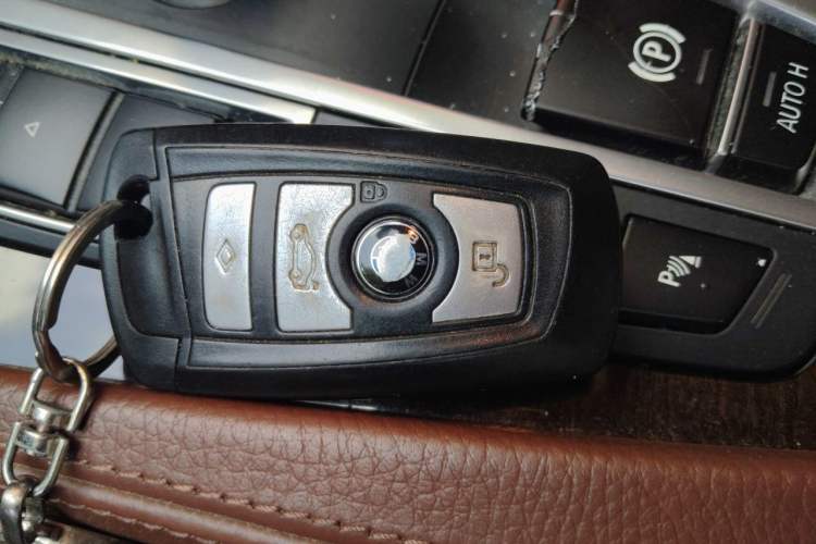 Used BMW 5 Series 2017 525Li Leading Model Vehicle Key