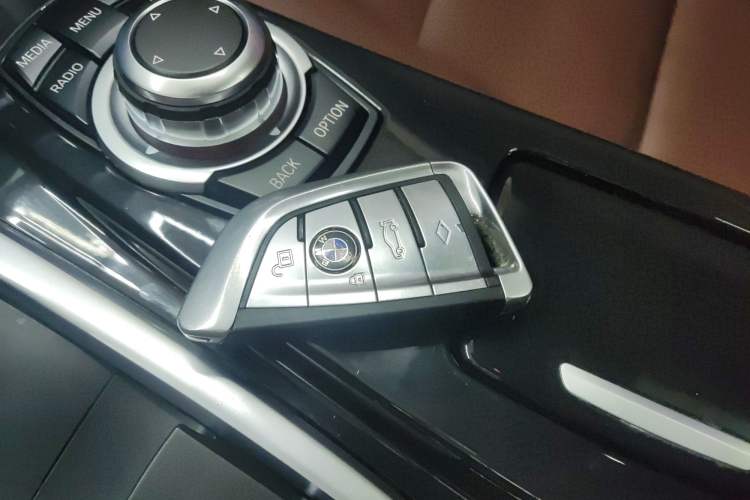 Used BMW 5 Series 2017 520Li Elegant Edition Vehicle Key