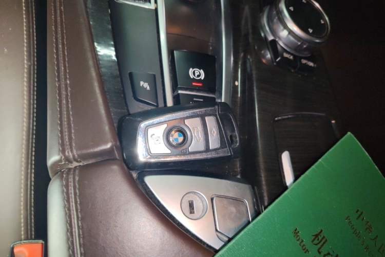 Used BMW 5 Series 2017 525Li Luxury Design Package Vehicle Key
