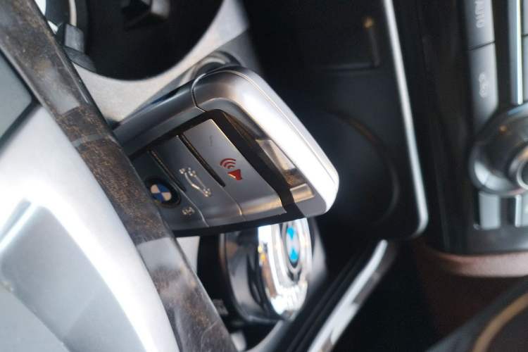 Used BMW 5 Series 2017 525Li Leading Model Vehicle Key