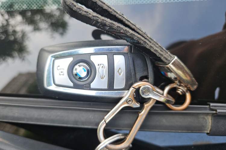 Used BMW 5 Series 2017 525Li Luxury Design Package Vehicle Key