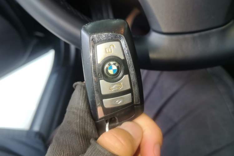 Used BMW 5 Series 2017 525Li Luxury Design Package Vehicle Key