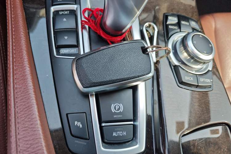 Used BMW 5 Series 2017 525Li Leading Model Vehicle Key