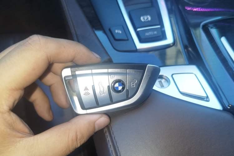 Used BMW 5 Series 2017 525Li Luxury Design Package Vehicle Key