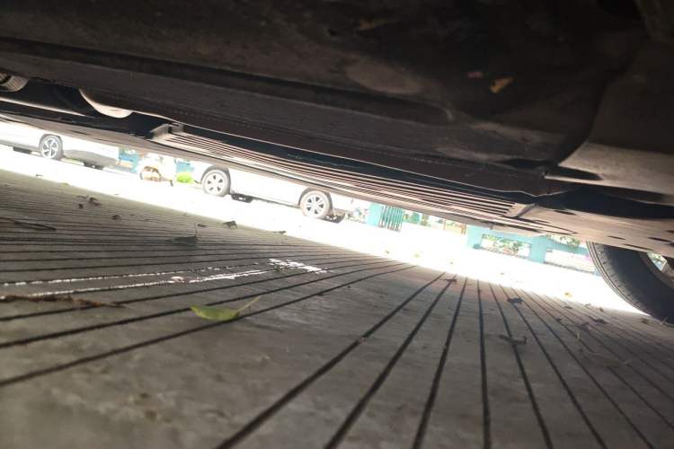 Used BMW 5 Series 2017 528Li Leading Model Chassis Front Right