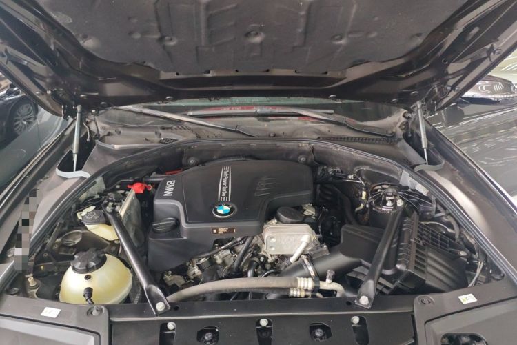 Used BMW 5 Series 2017 525Li Luxury Design Package Engine Bay
