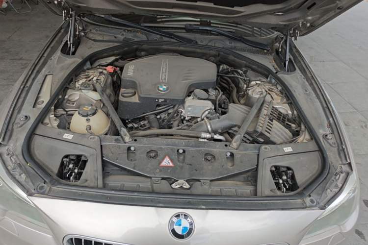 Used BMW 5 Series 2017 525Li Luxury Design Package Engine Bay