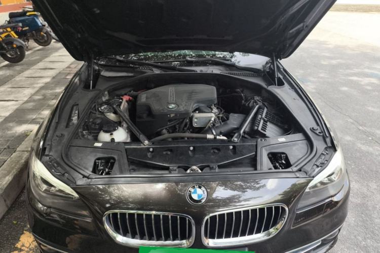 Used BMW 5 Series 2017 525Li Luxury Design Package Engine Bay