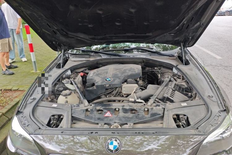 Used BMW 5 Series 2017 525Li Luxury Design Package Engine Bay
