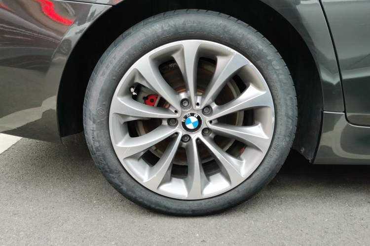 Used BMW 5 Series 2017 525Li Leading Model Exterior 5