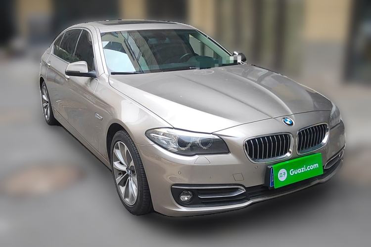 Used BMW 5 Series 2017 525Li Leading Model Front Right 45 Deg