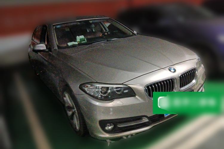 Used BMW 5 Series 2017 525Li Leading Model Front Right 45 Deg