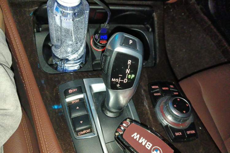 Used BMW 5 Series 2017 525Li Leading Model Gear Lever
