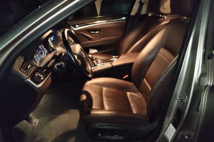Used BMW 5 Series 2017 525Li Luxury Design Package Left Front Seat