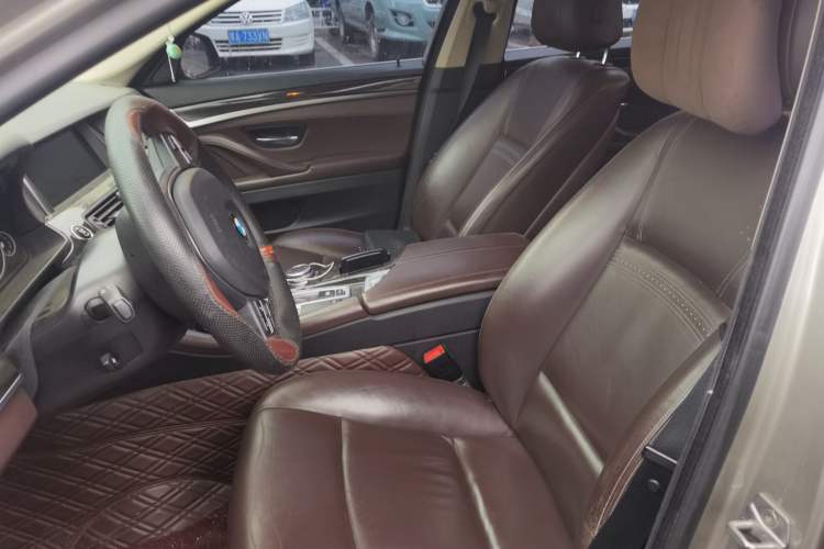 Used BMW 5 Series 2017 525Li Luxury Design Package Left Front Seat