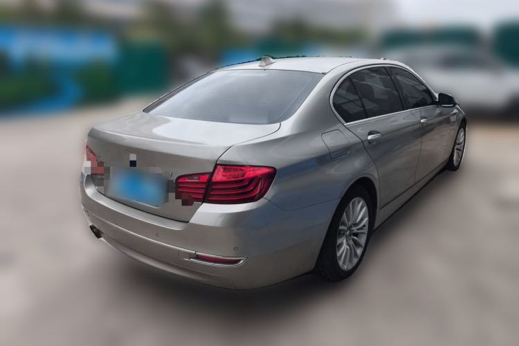 Used BMW 5 Series 2017 525Li Luxury Design Package Rear Right 45 Deg