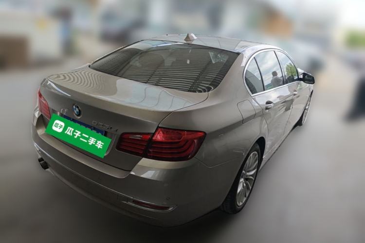 Used BMW 5 Series 2017 525Li Luxury Design Package Rear Right 45 Deg
