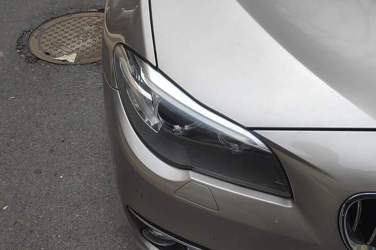 Used BMW 5 Series 2017 525Li Leading Model Right Front Headlight