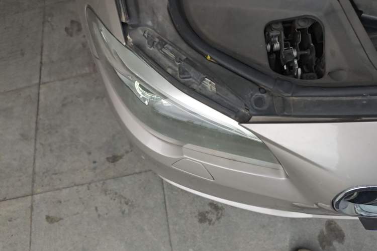 Used BMW 5 Series 2017 525Li Luxury Design Package Right Front Headlight