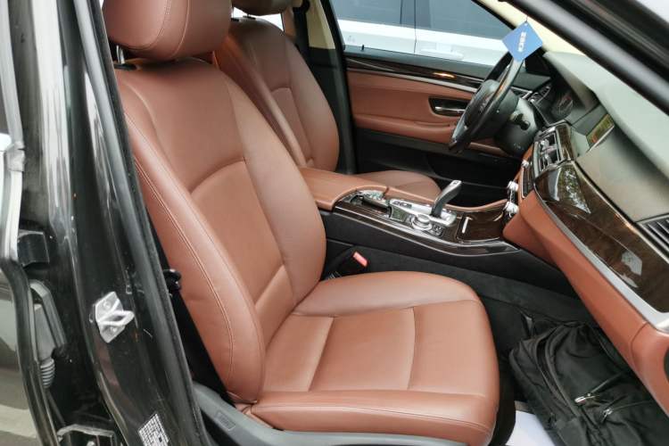 Used BMW 5 Series 2017 525Li Leading Model Right Front Seat