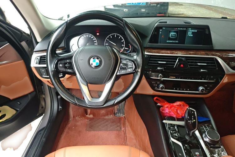 Used BMW 5 Series 2017 528Li Leading Model Steering Wheel