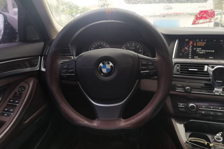 Used BMW 5 Series 2017 525Li Luxury Design Package Steering Wheel