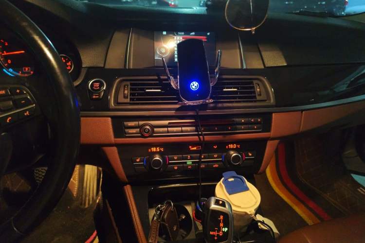 Used BMW 5 Series 2017 520Li Elegant Edition Audio And AC Panel