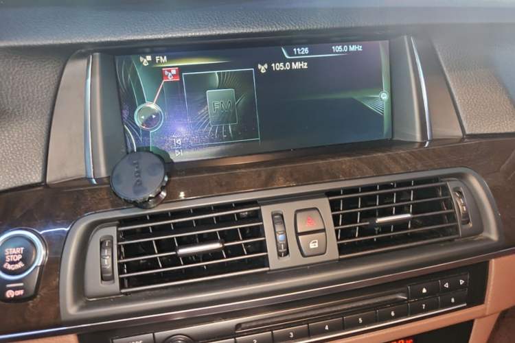 Used BMW 5 Series 2017 525Li Leading Model Audio And AC Panel