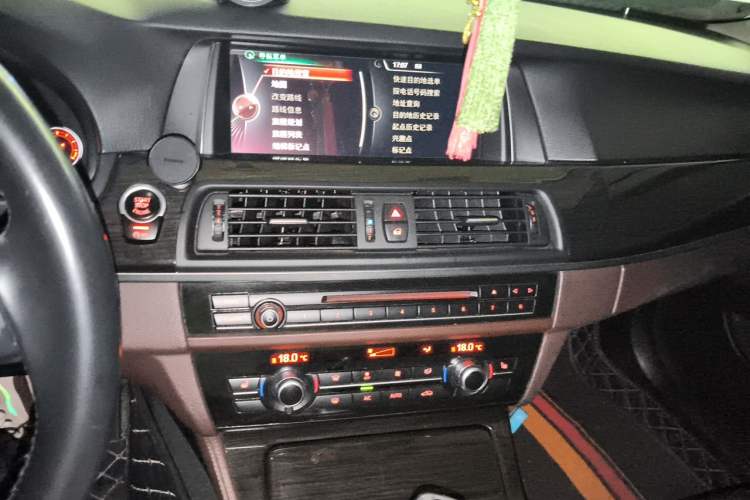 Used BMW 5 Series 2017 525Li Luxury Design Package Audio And AC Panel
